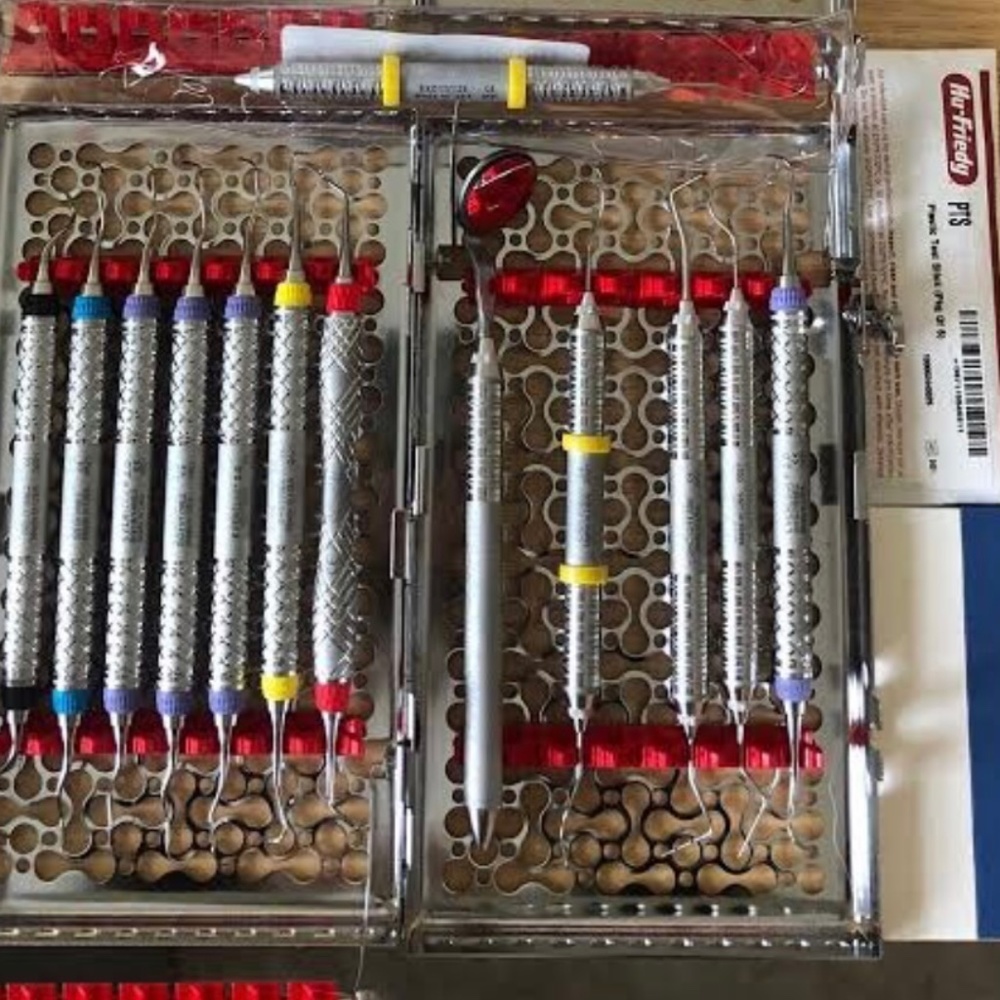 Periodontal scaler set